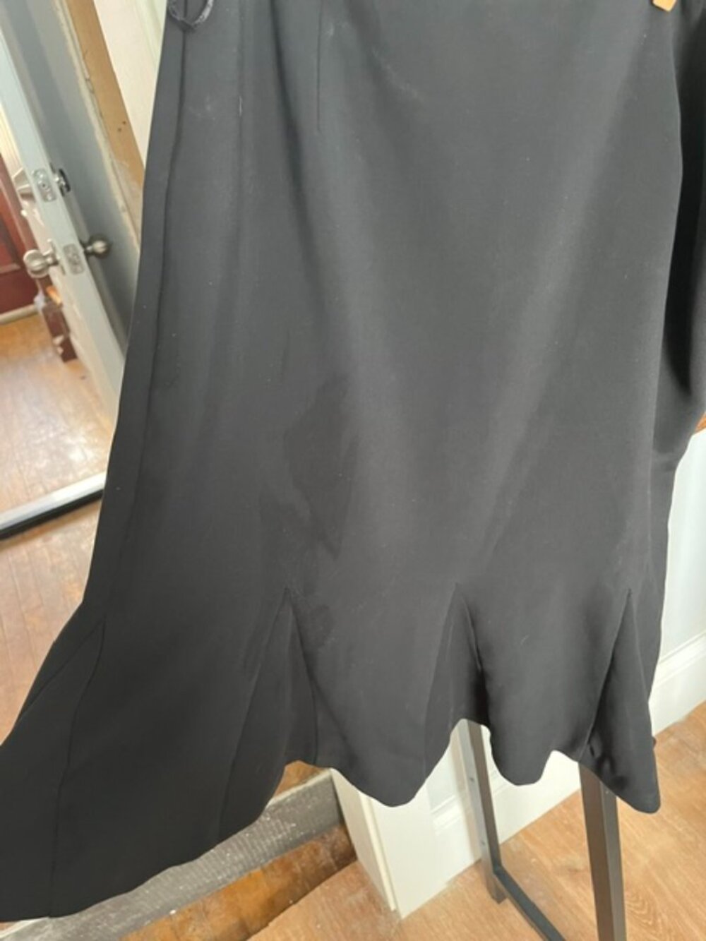black Alfani size 4 bell shaped skirt that goes to knee